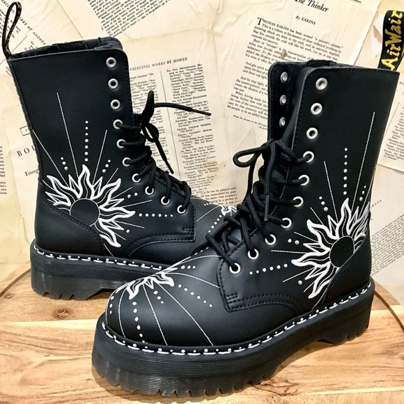 Free People Dr Martens Jadon Hi Solar Flare Boot Embroidery Black - Picture 4 of 10